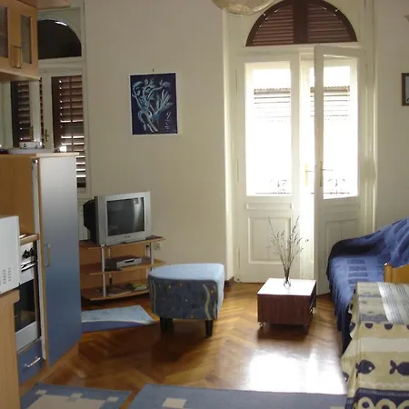 Apartman Green Market